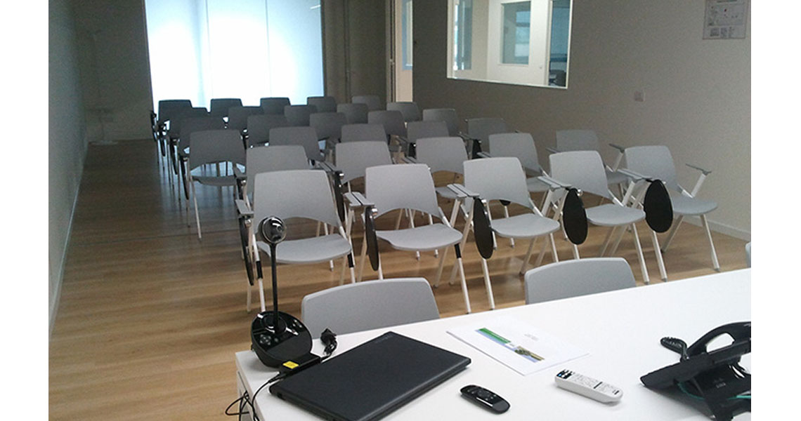 seating-solutions-f-congress-meeting-training-room-08