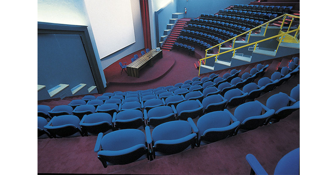 lecture-theatre-bench-seating-img-13