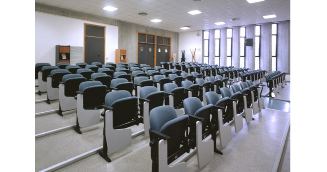 lecture-theatre-bench-seating-img-32