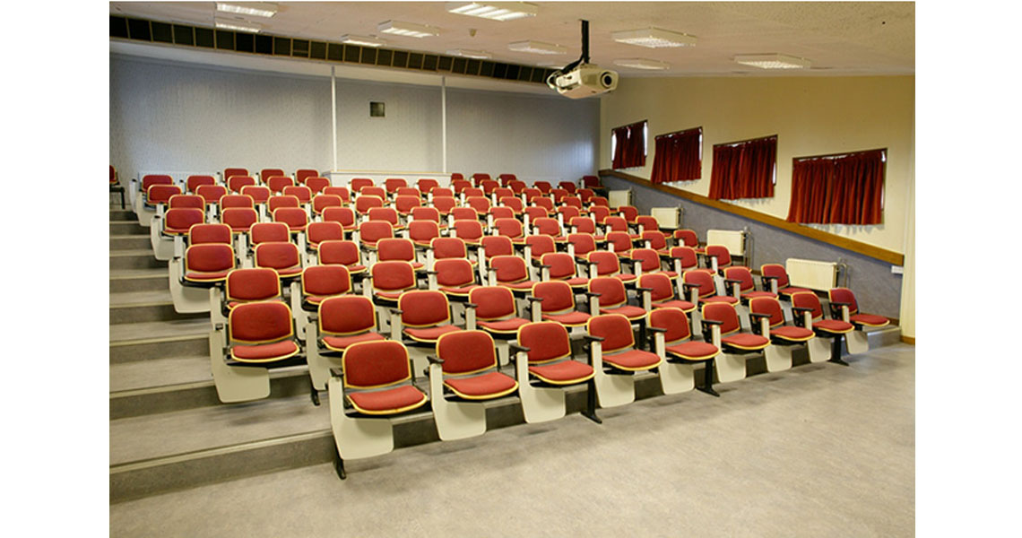 seminar-hall-nesting-chairs_07