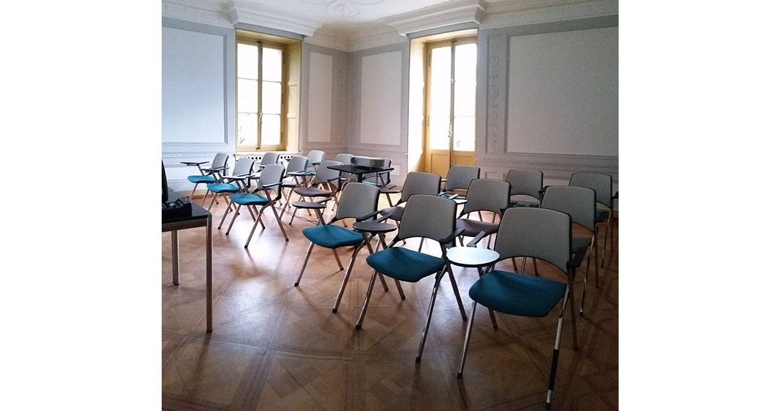 seminar-hall-nesting-chairs_13