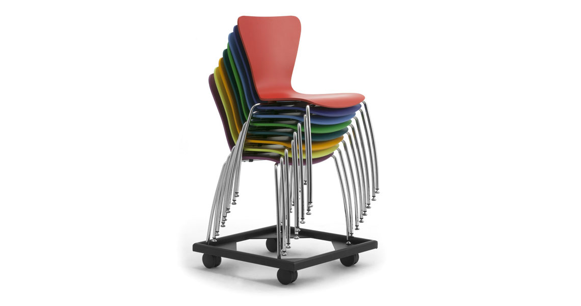 stackable-and-folding-chairs-img-25