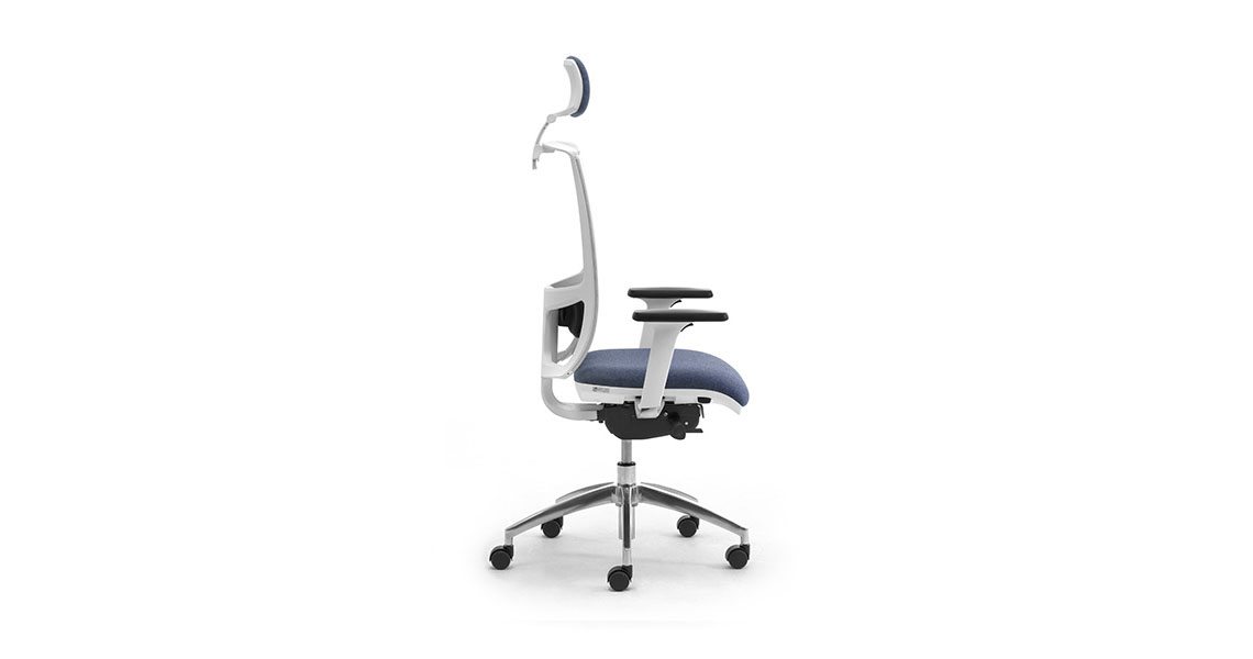 white office ergonomic chair