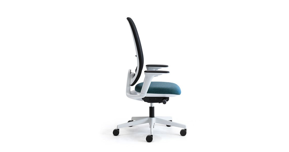 modern-style-armchair-f-office-workplace-rush-img-21