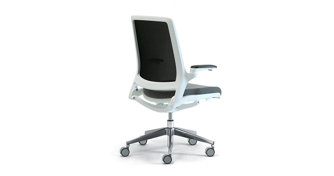 self-adjustable-chair-w-modern-design-astra-img-13