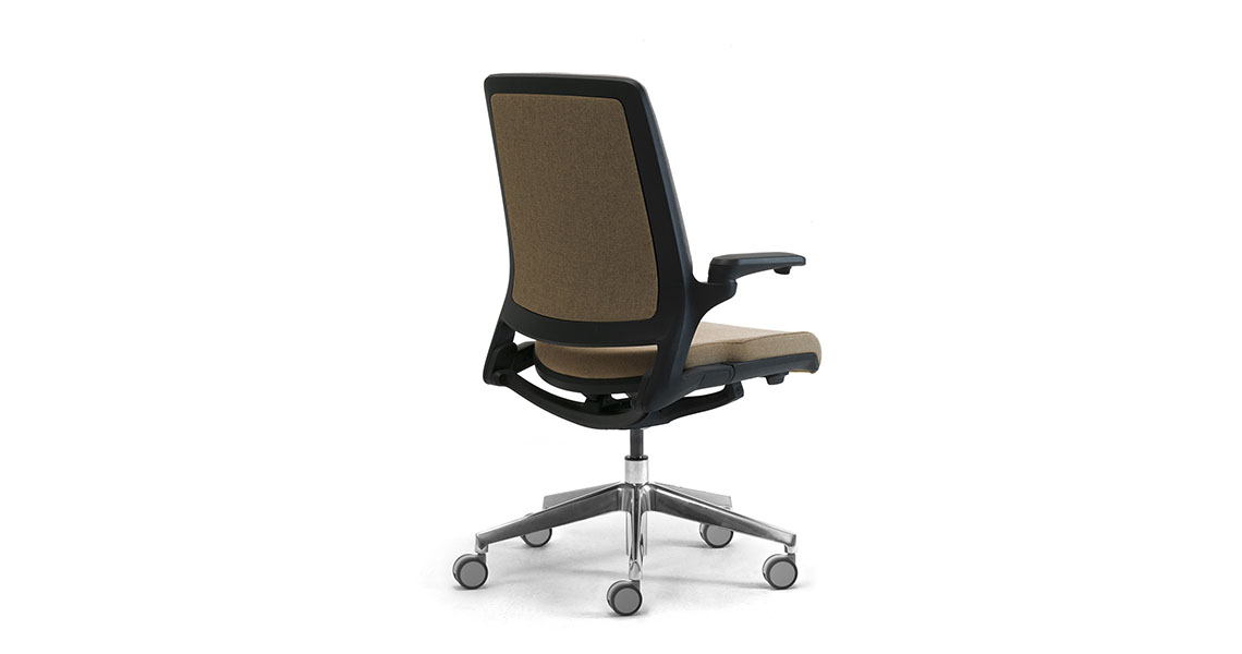 self-adjustable-chair-w-modern-design-astra-img-14