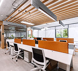 Ergonomic chairs for operational workstations in modern office enviroments