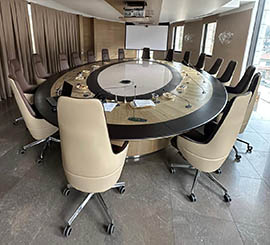 Executive armchairs for high-end office meeting table