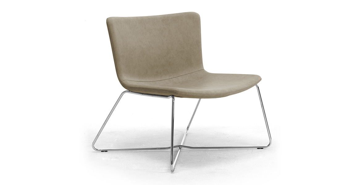 low-and-wide-lounge-chair-w-scandinavian-design-lizzy-06