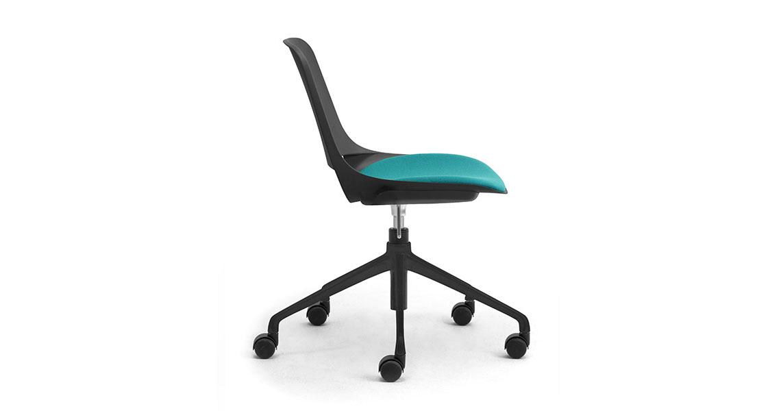 modern-design-monocoque-swivel-chair-cosmo-03