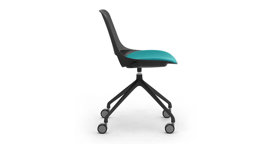 modern-design-monocoque-swivel-chair-cosmo-04