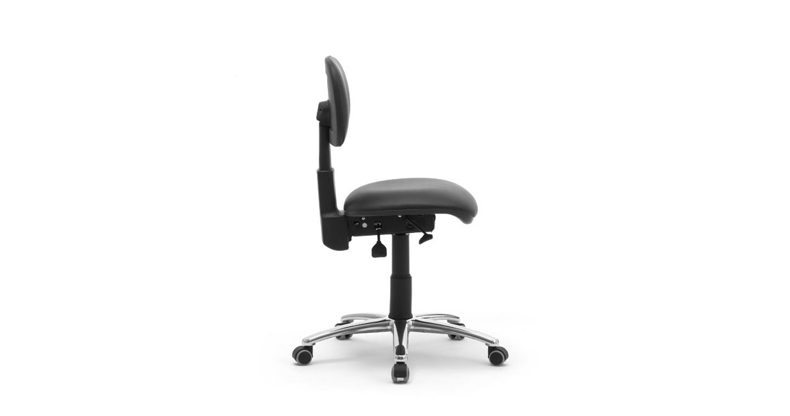task-office-seats-w-metal-base-f-workstations-dattilus